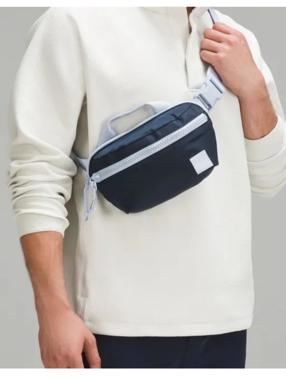 Lululemon All Day Essentials 2.5L Belt Bag/Crossbody Bag/Fanny Pack in Navy Blue - Picture 14 of 15
